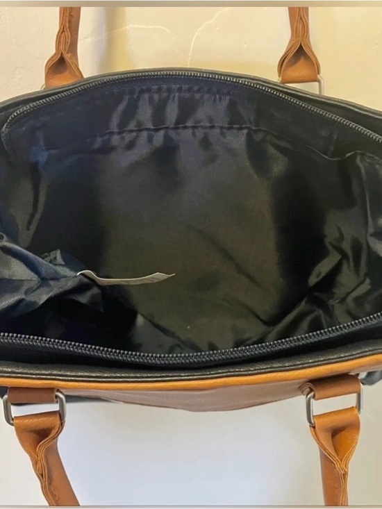 Nautical Venus navy blue and tan handbag - Picture 3 of 4